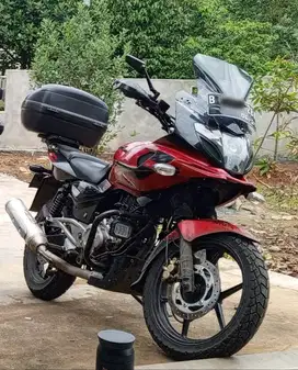 Bajaj Pulsar 220 2012