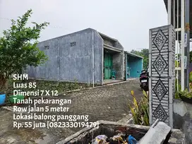 Tanah pekarangan balong panggang dekat jalan raya