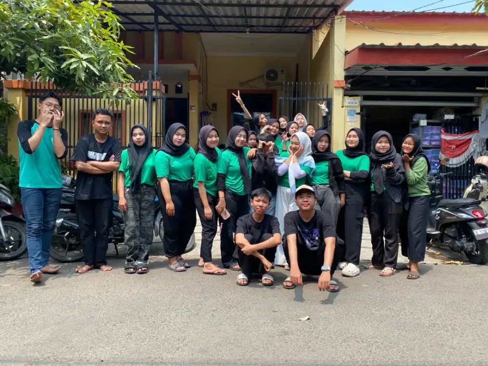 BUTUH CEPAT WANITA /PRIA KERYAWAN OLSHOP WAJIB LULUSAN TERBARU 2025