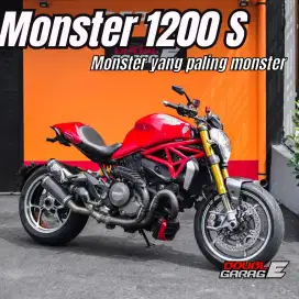 Ducati Monster 1200S ohlins merah 2015 Low KM 5.000 HEDON