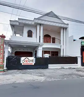 Rumah Bagus 2 Lt Strategis Siap Huni di Sanggrahan Dekat Solo