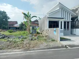 Tanah Pekarangan Prambanan Jl Solo Klaten Dekat Pasar Tradisional