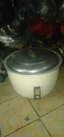 Cocok utk usaha rmh mkn race coker sharp 7kg kond normal terawat cpt