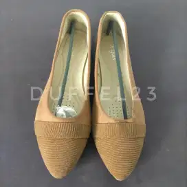 St. YVES Flat Shoes