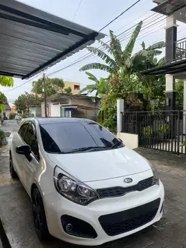 KIA RIO 2013 MT