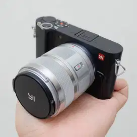 Kamera mirrorless Xiaomi Yi M1 kit 12-40mm