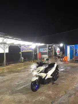 Aerox 2018 putih lembayung