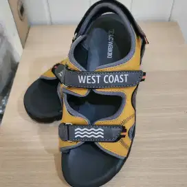 Sepatu Sandal LC Waikiki