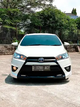 yaris trd 2014 matic putih antik