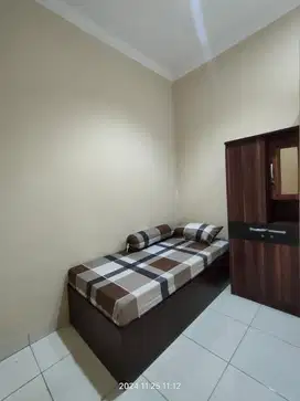 Kos Cengkareng barat, Kamar mandi dalam