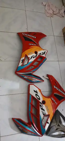 Jual fairing cb 150 r masih sangat bagus