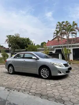 Toyota Corolla Altis 2.0 V-AT (2010)