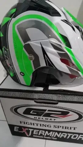 Helm harian, cocok untuk beraktivitas