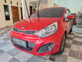 kia rio 1.4 SE AT tahun 2014 istimewa terawat siap pakai