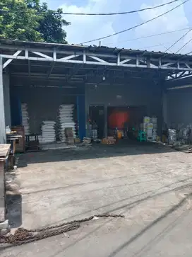 Dijual Bangunan Komersial Bekas Toko Agen Telur Daerah Cibubur