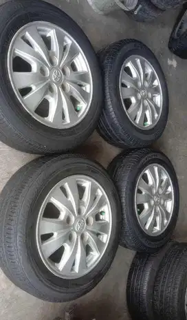 velg original innova V ring 15