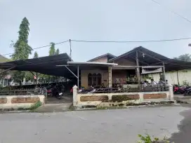 DIJUAL rumah/ tempat usaha lokasi SUPER STRATEGIS DEKAT SEKOLAH SMAN 7