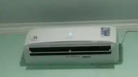 AC Polytron 1 PK, Garansi Kompressor 5 Tahun.