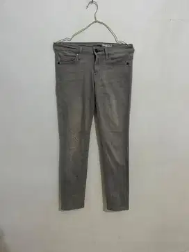 Jeans Abu Uniqlo