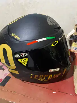 Di jual Helm KYT TT Course