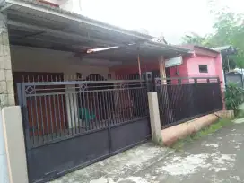 Dijual BU Rumah tinggal di Beji Timur, 2 lantai, bekas pejabat