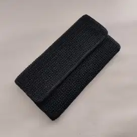 Dompet Rajut The Sak Good condition gak pernah dipake di luar ruangan
