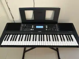 Yamaha psr e373