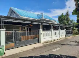 RUMAH + PERABOTAN Jl. Jahri Saleh Komplek Pandan Arum Sultan Adam