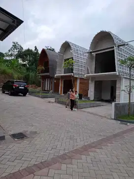 JUAL VILLA RESORT GLAMPING DI PRIGEN PASURUAN