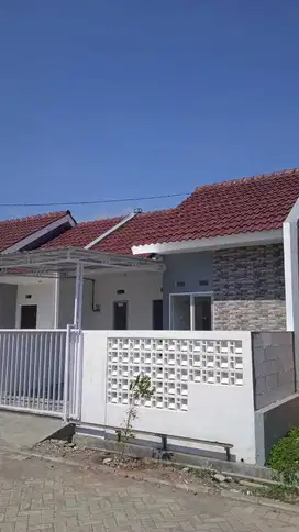 JUAL RUMAH READY UNIT DEKAT WISATA PACET MOJOKERTO