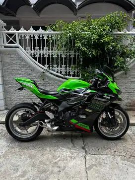 KAWASAKI NINJA ZX25R 2021 TIPE ABS MODIF KONDISI TERAWAT