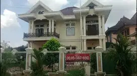 Dijual rumah mewah 856/912 di Demang Pinggir jalan aspal Palembang