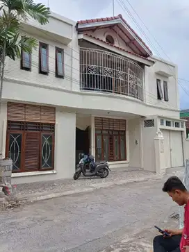 JUAL MURAH RUMAH DUA LANTAI MEWAH DI KASIHAN BANTUL DLM RR