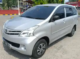 Daihatsu Xenia 2012 M 1.0 manual pajak hidup