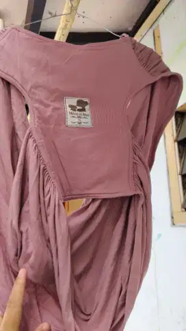 gendongan fast baby wrap ukuran S merek mere et moi