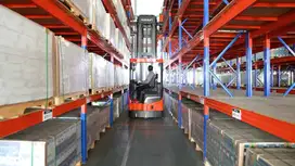 REACH TRUCK NOBLELIFT SERI OPX, LEBIH RAMPING GARPU DAPAT BERPUTAR