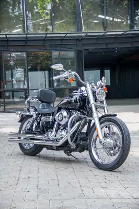 Harley Davidson Dyna Super Glide Custom 2011