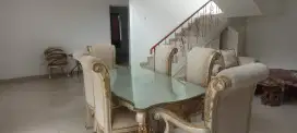 Meja Makan Klasik Mewah