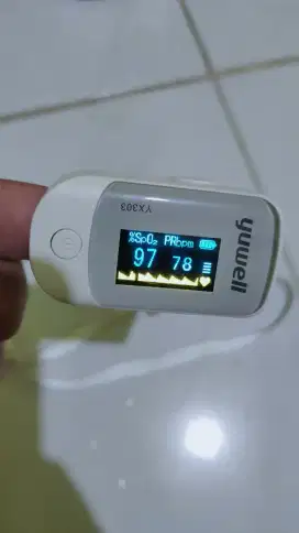 Oxymeter digital yuwell oximeter alat ukur oksigen digital