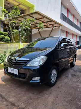 (DIJUAL MURAH) Tapi Kondisi Mulus bagus Toyota Kijang Innova bensin