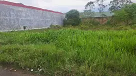 Di jual tanah uk 15x29 meter. Lokasi sudah ramai perumahan.