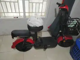 Dijual sepeda listrik Viar U1