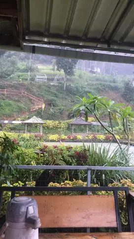Vila  ada kolan  3 rumah  sumber air bersih  on progres kolam renang