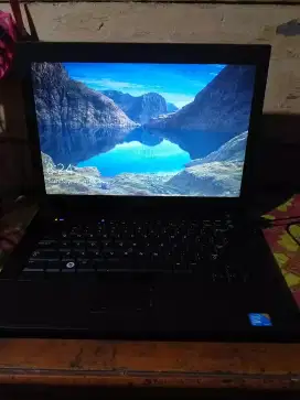 LEPTOP E6400 LATITUDE