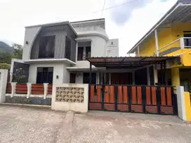 Investasi Tenang di Puncak! Rumah View Alam di Cipanas – 1,2M