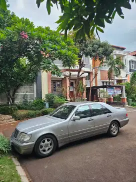 Mercedes Benz W140 S280