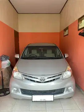 Toyota Avanza E 2013