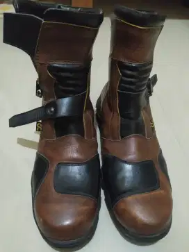 Sepatu kulit condochi baduyut