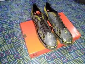 Sepatu Bola Ortuseight Catalyst Beast FG