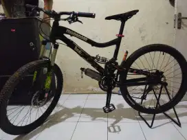 Sepeda MTB Monggose Teocali Comp Made in USA